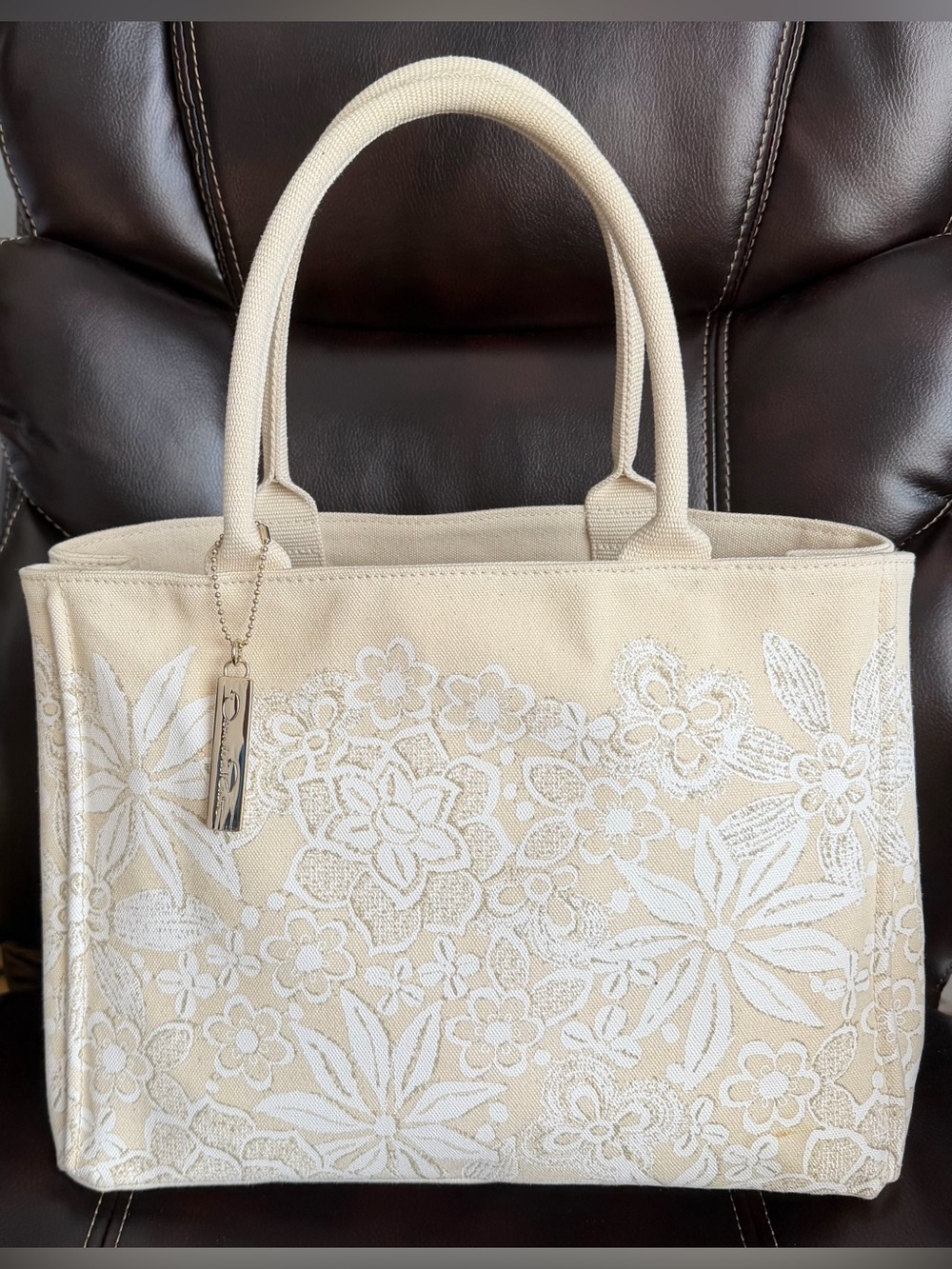 Oscar de la Renta Tote Bag
